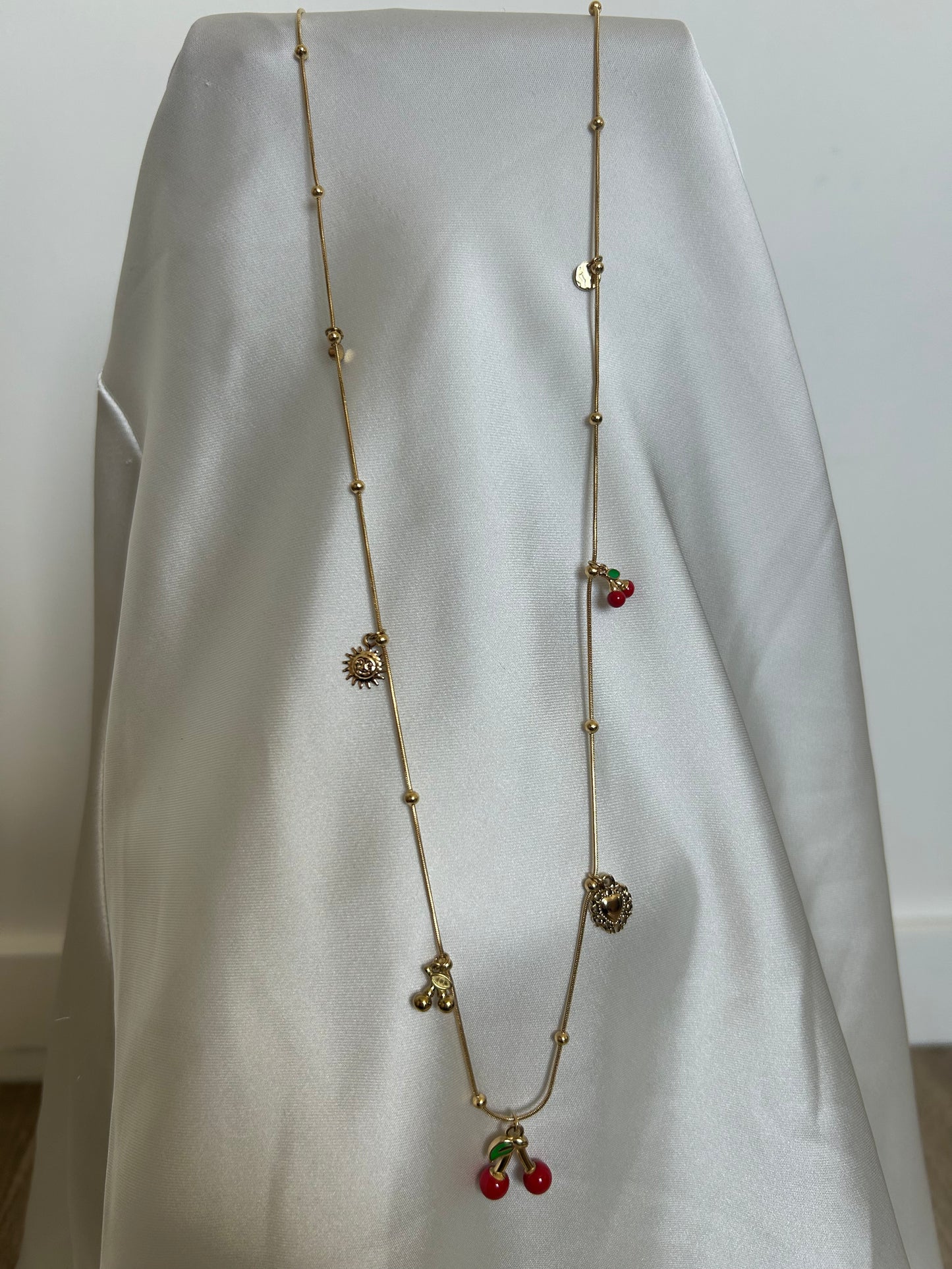 Collier sautoir Cerise